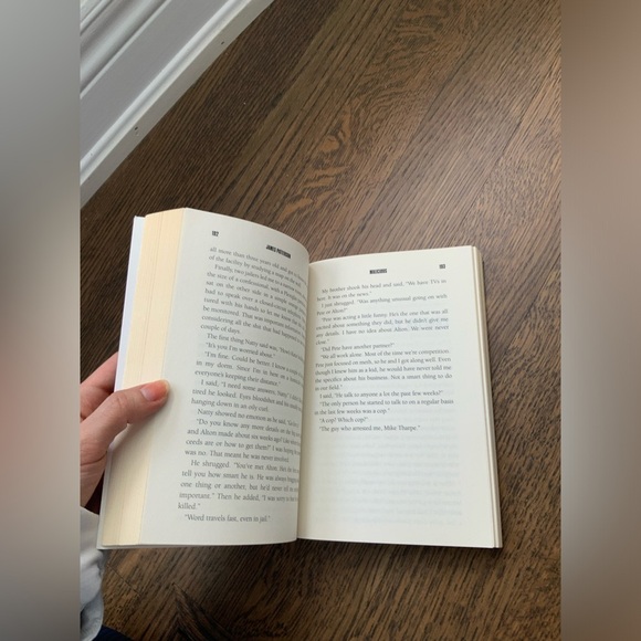 James Patterson “The River Murders” Book Novel Adult Soft Cover - Picture 3 of 4